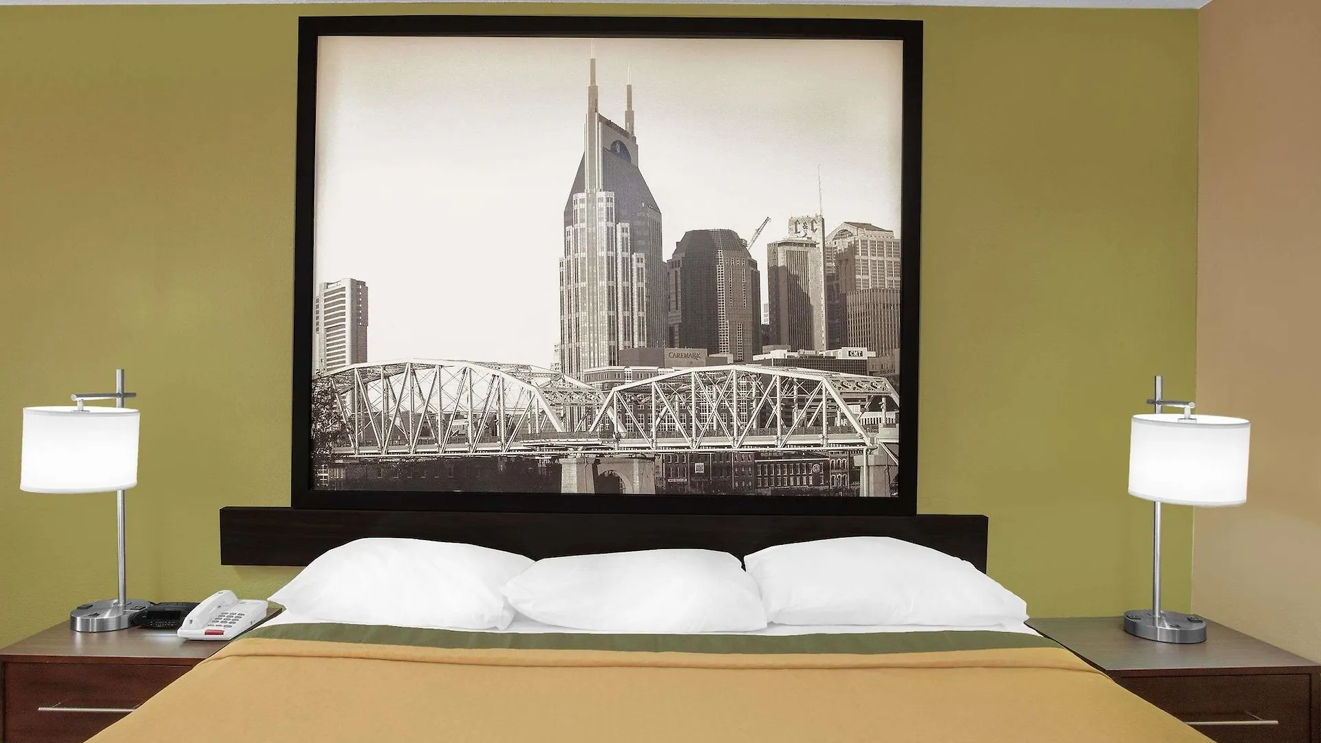 Super 8 By Wyndham Nashville West