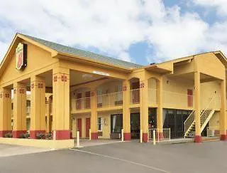 Super 8 By Wyndham Nashville West