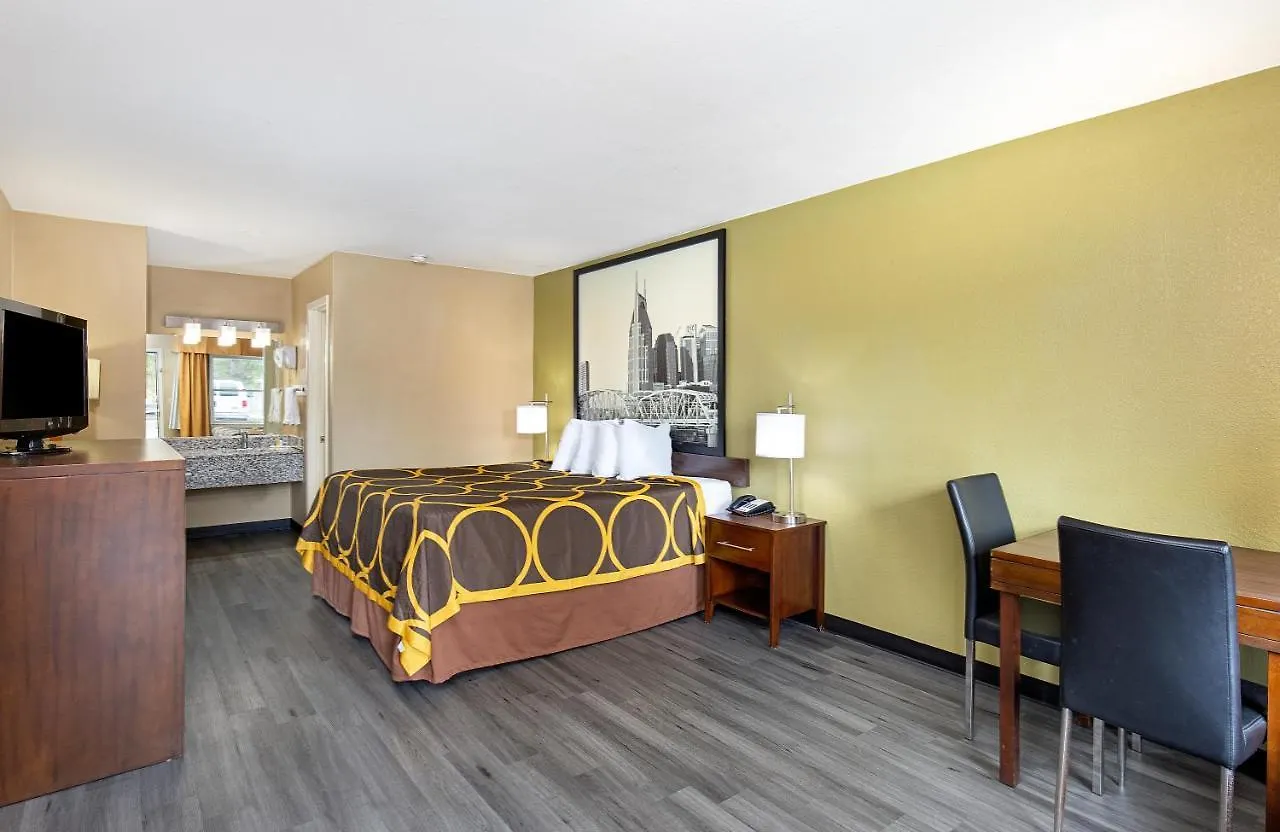 Super 8 By Wyndham Nashville West Hotel