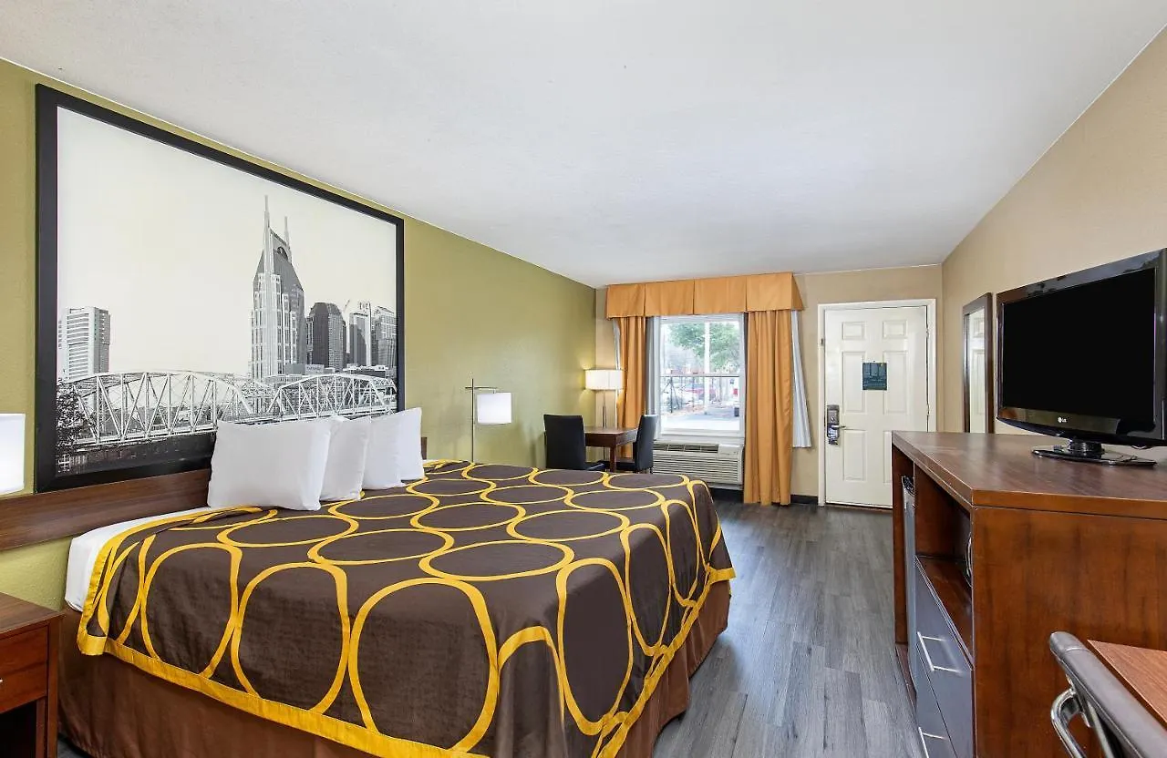 Super 8 By Wyndham Nashville West Hotel