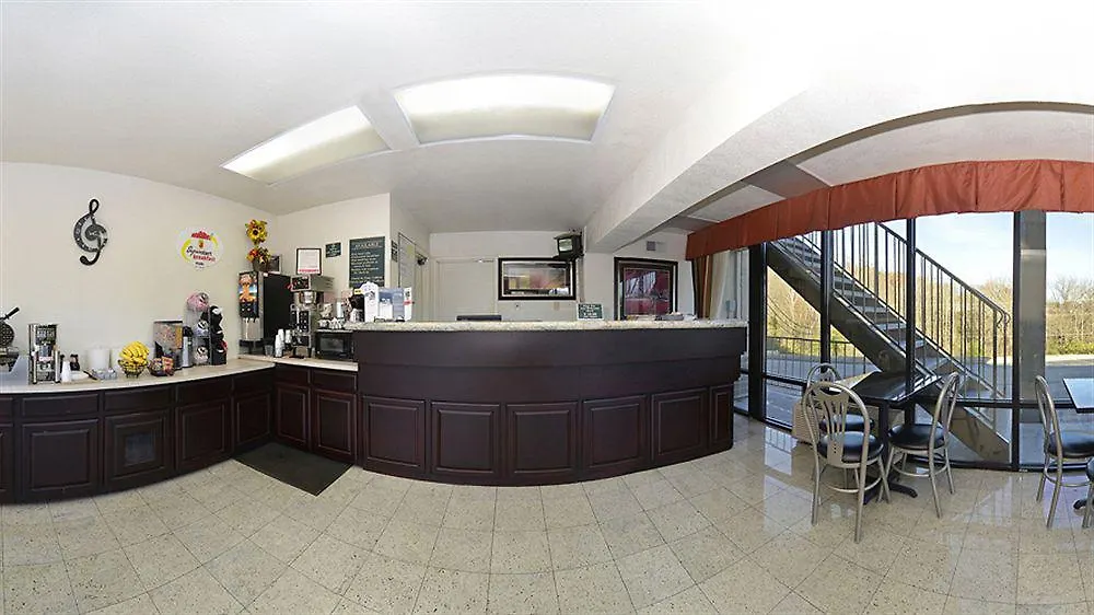 Super 8 By Wyndham Nashville West Hotel